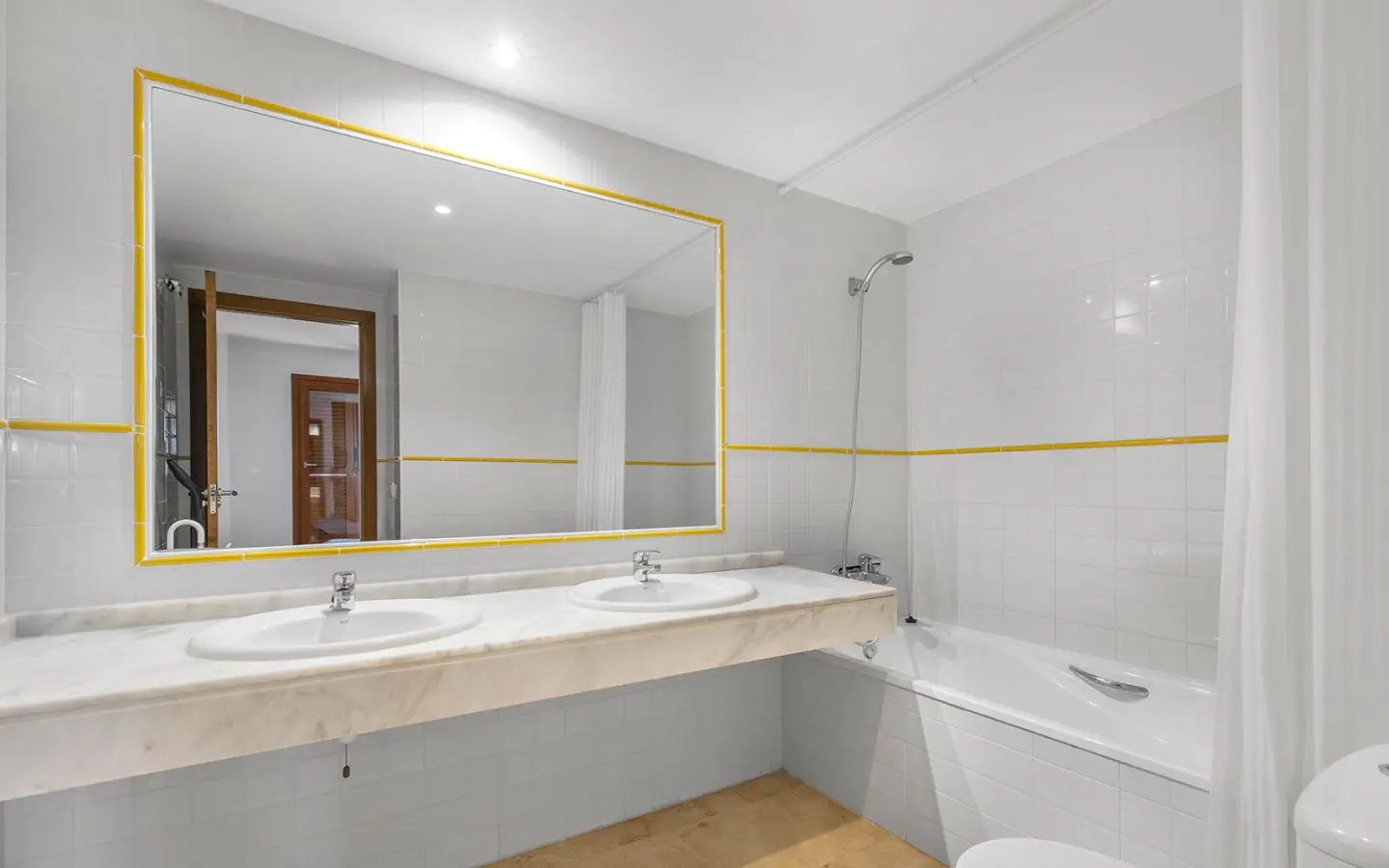 Apartment Of 84 M² In Torrevieja, Spain