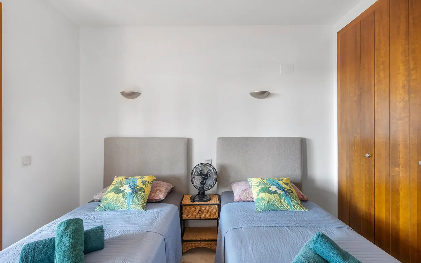 Apartment Of 84 M² In Torrevieja, Spain