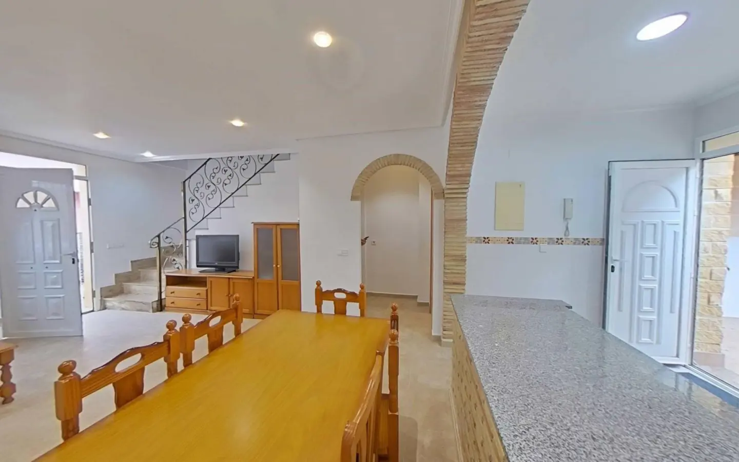 4-bedroom Duplex In Santiago De La Ribera, Spain (249 M²)