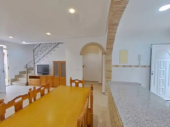4-bedroom Duplex In Santiago De La Ribera, Spain (249 M²)