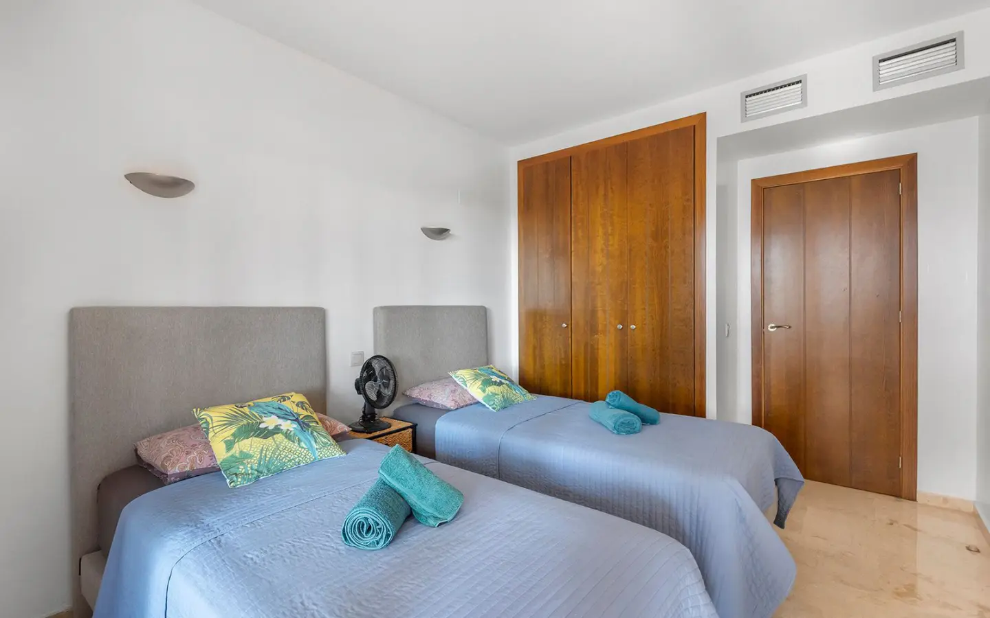 Apartment Of 84 M² In Torrevieja, Spain