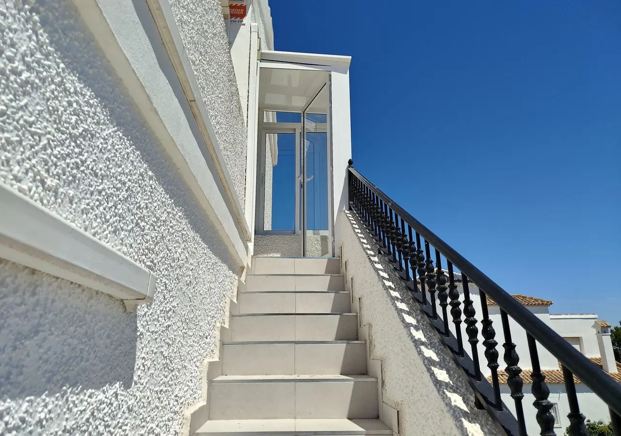 Villa Of 150 M² In Jacarilla, Spain