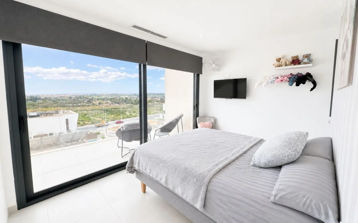 Villa Of 319 M² In Benijofar, Spain