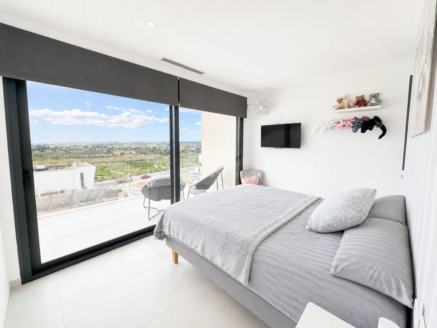 Villa Of 319 M² In Benijofar, Spain