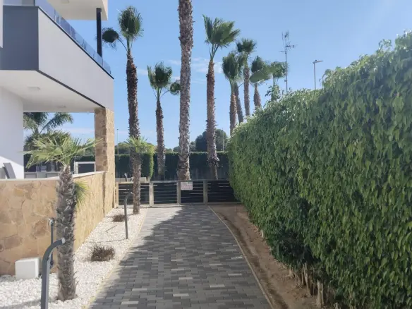 Apartment Of 112 M² In Orihuela Costa, Spain
