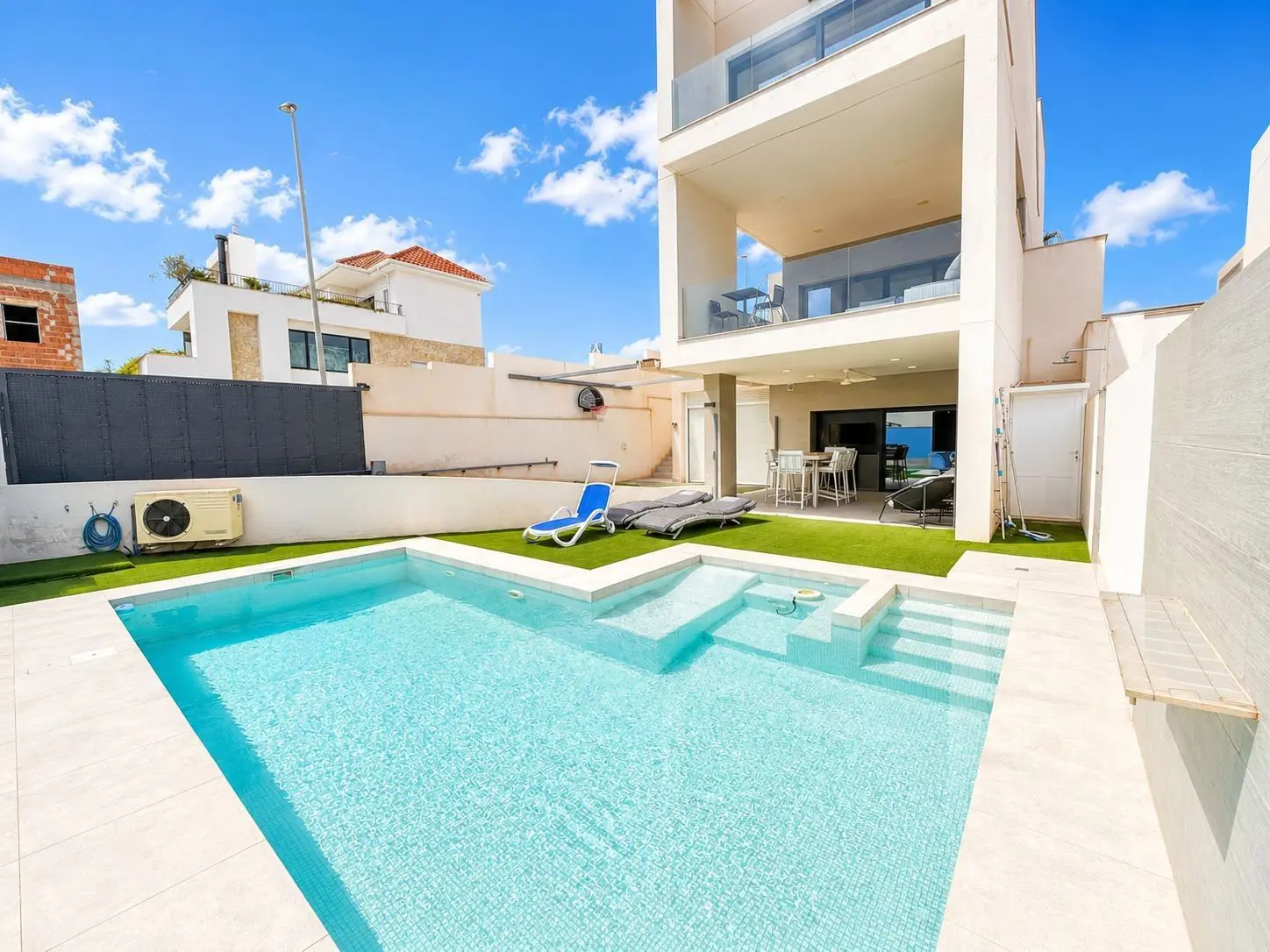 Villa Of 319 M² In Benijofar, Spain
