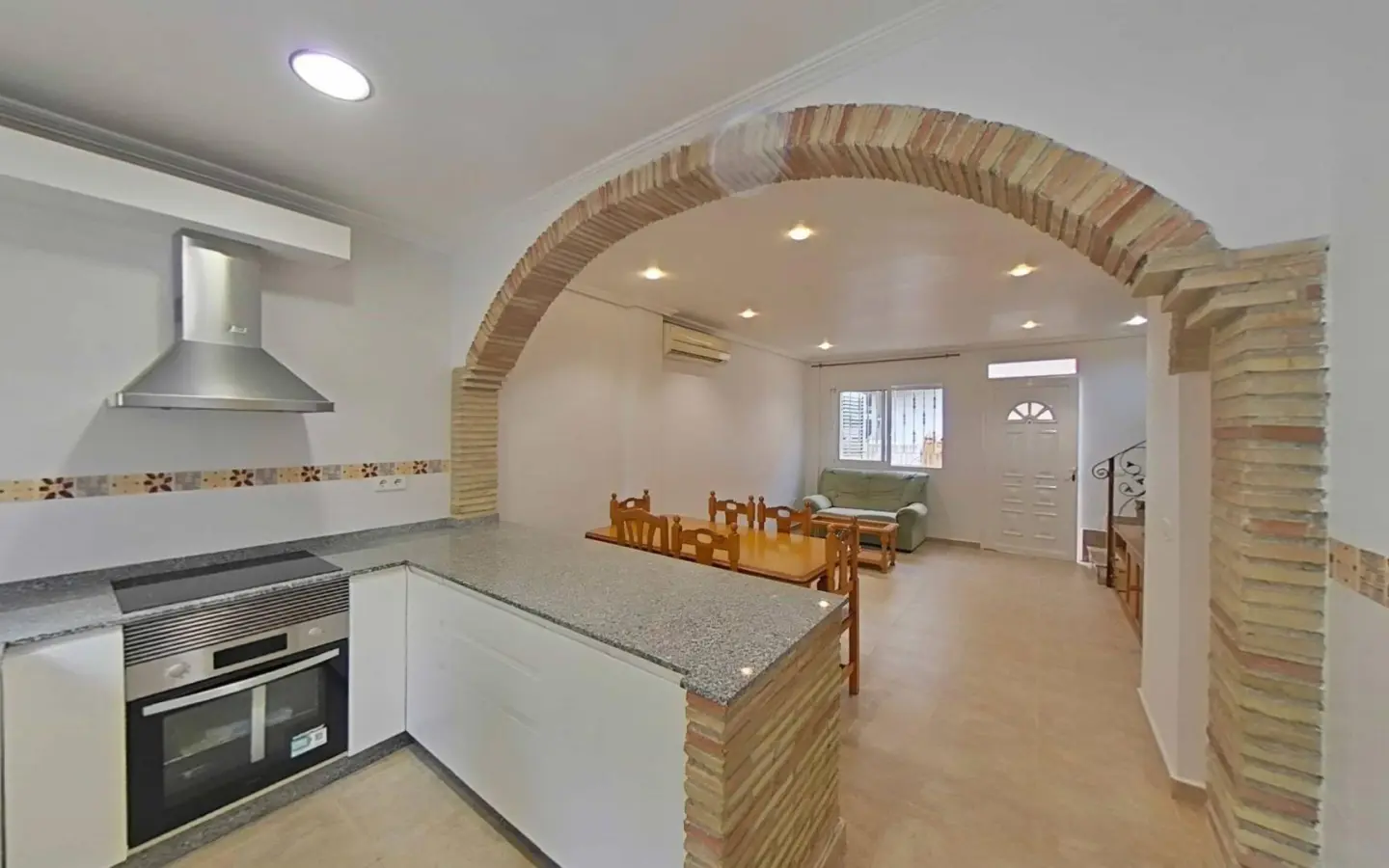 4-bedroom Duplex In Santiago De La Ribera, Spain (249 M²)