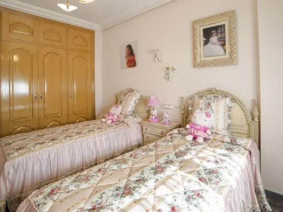 5-bedroom House In Los Alcázares, Spain (630 M²)