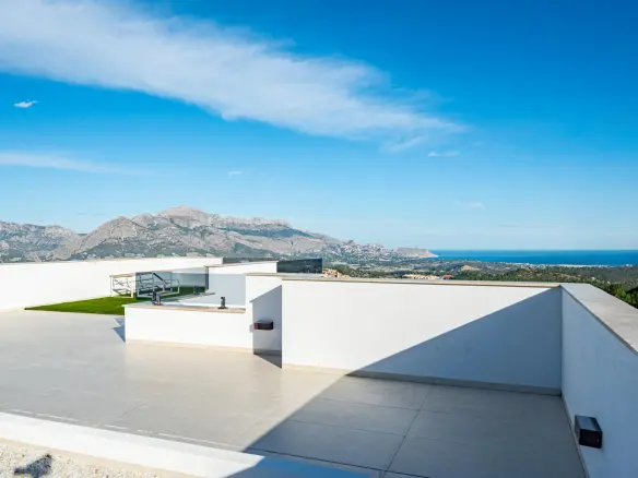 3-bedroom Villa In Polop, Spain (136 M²)