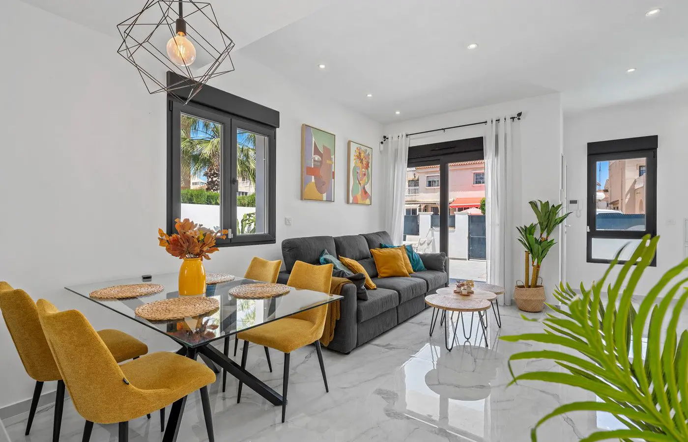 Villa Of 105 M² In Torrevieja, Spain
