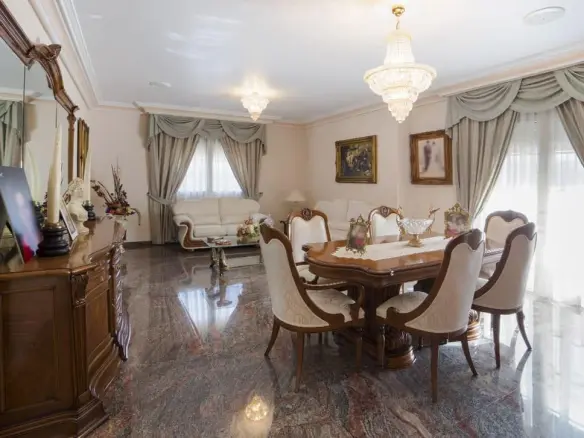 5-bedroom House In Los Alcázares, Spain (630 M²)