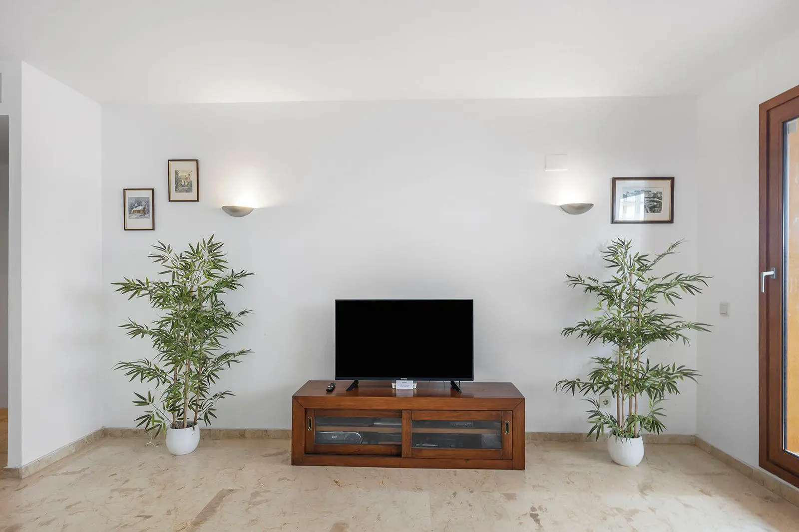 Apartment 84 M² In Torrevieja, Spain – Mediter Real Estate