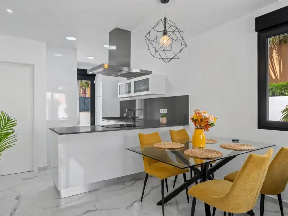 Villa Of 105 M² In Torrevieja, Spain