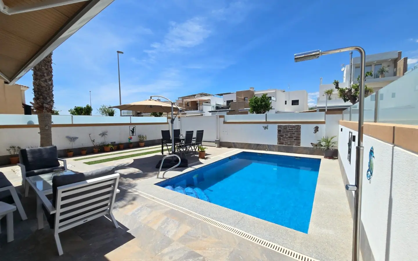 Villa Of 111 M² In Pilar De La Horadada