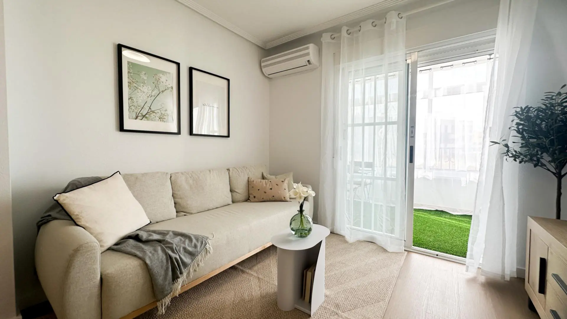 Apartment Of 69 M² In Orihuela Costa, Spain