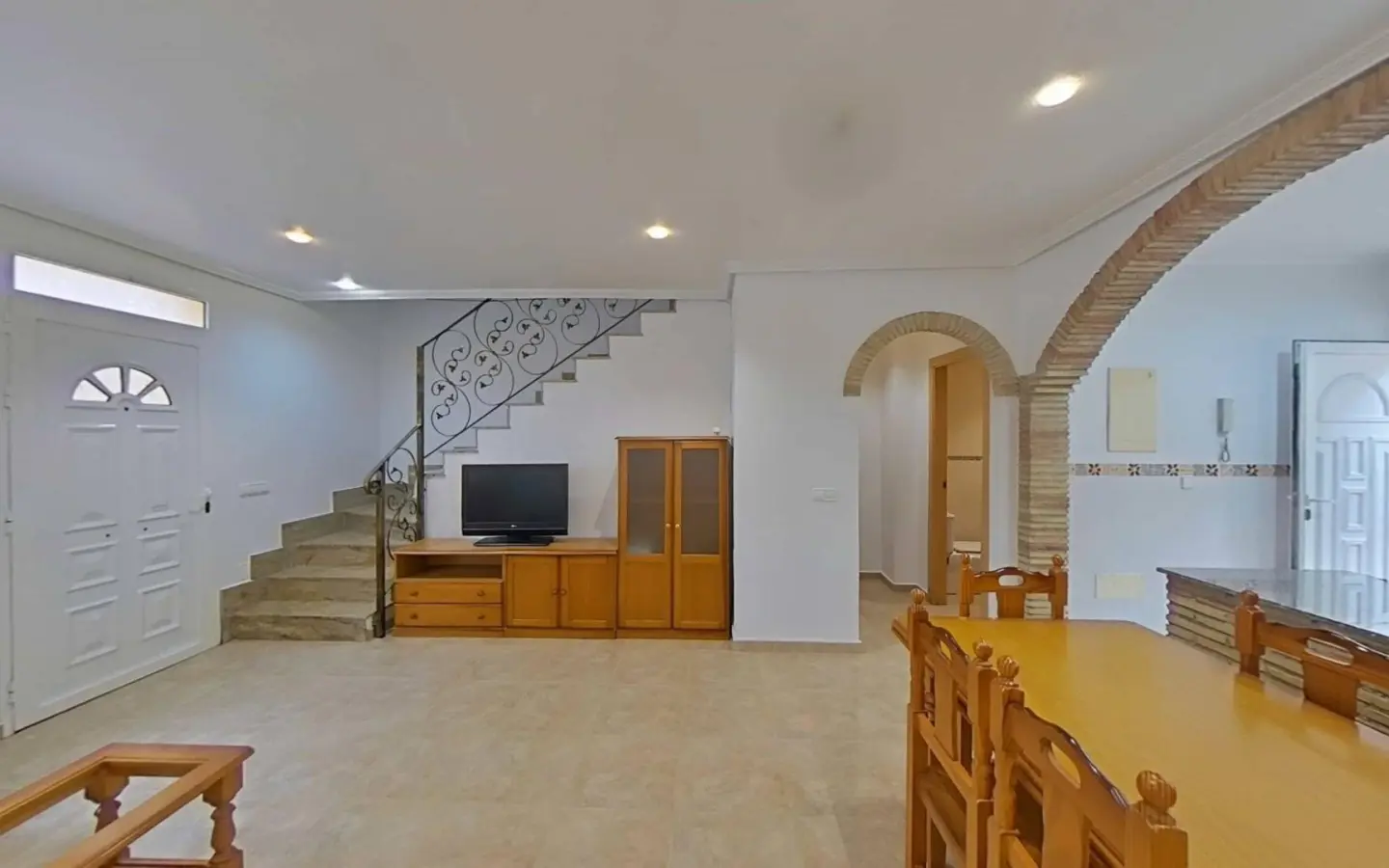 4-bedroom Duplex In Santiago De La Ribera, Spain (249 M²)