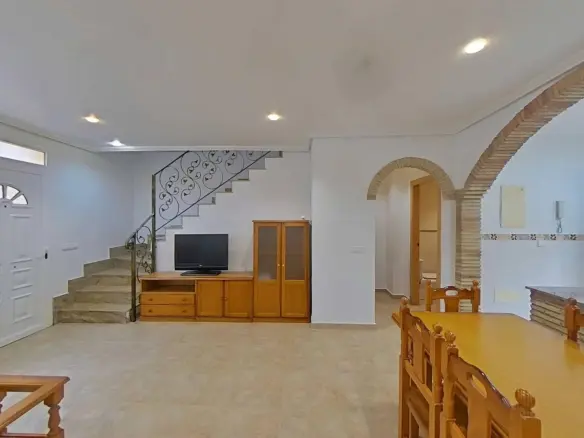 4-bedroom Duplex In Santiago De La Ribera, Spain (249 M²)