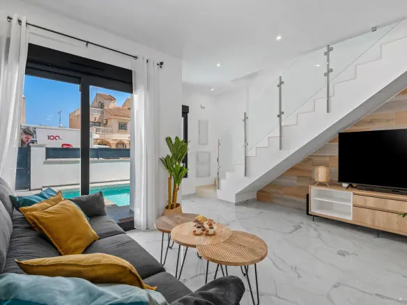 Villa Of 105 M² In Torrevieja, Spain