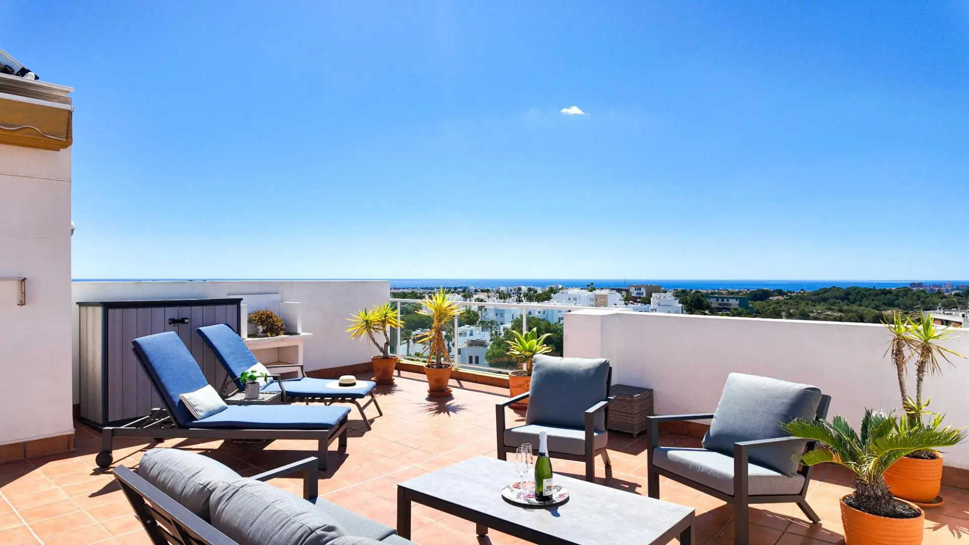 Apartment Of 131 M² With Sea View In Orihuela Costa