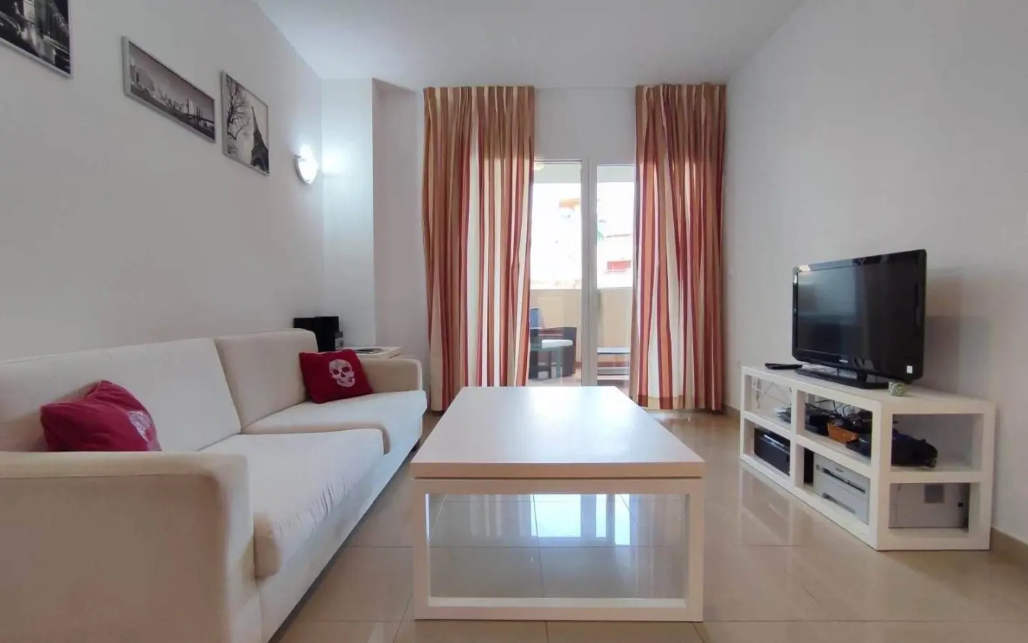 Apartment Of 75 M² With Sea Views In Orihuela Costa