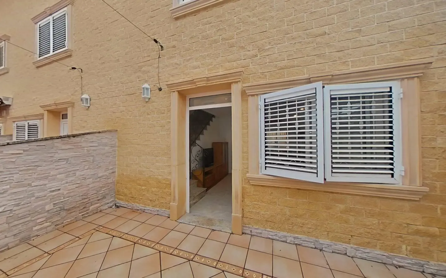 4-bedroom Duplex In Santiago De La Ribera, Spain (249 M²)