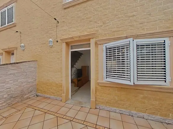 4-bedroom Duplex In Santiago De La Ribera, Spain (249 M²)