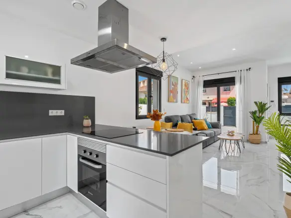 Villa Of 105 M² In Torrevieja, Spain