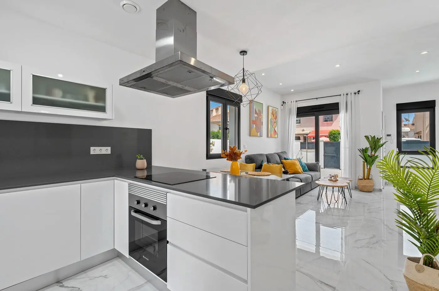 Villa Of 105 M² In Torrevieja, Spain