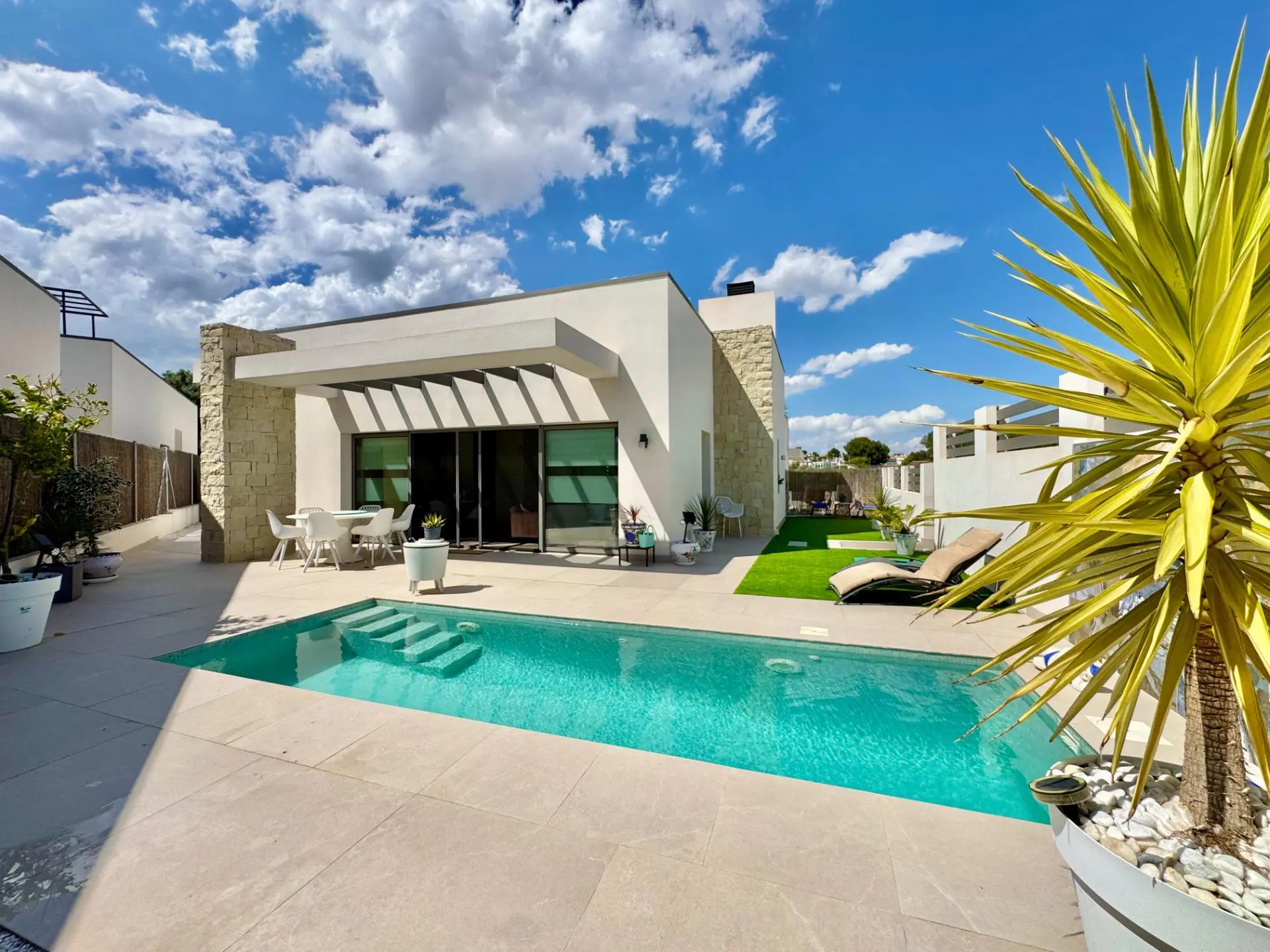Villa Of 90 M² In San Miguel De Salinas, Spain