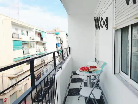 Flat Of 68 M² In Alicante, Spain