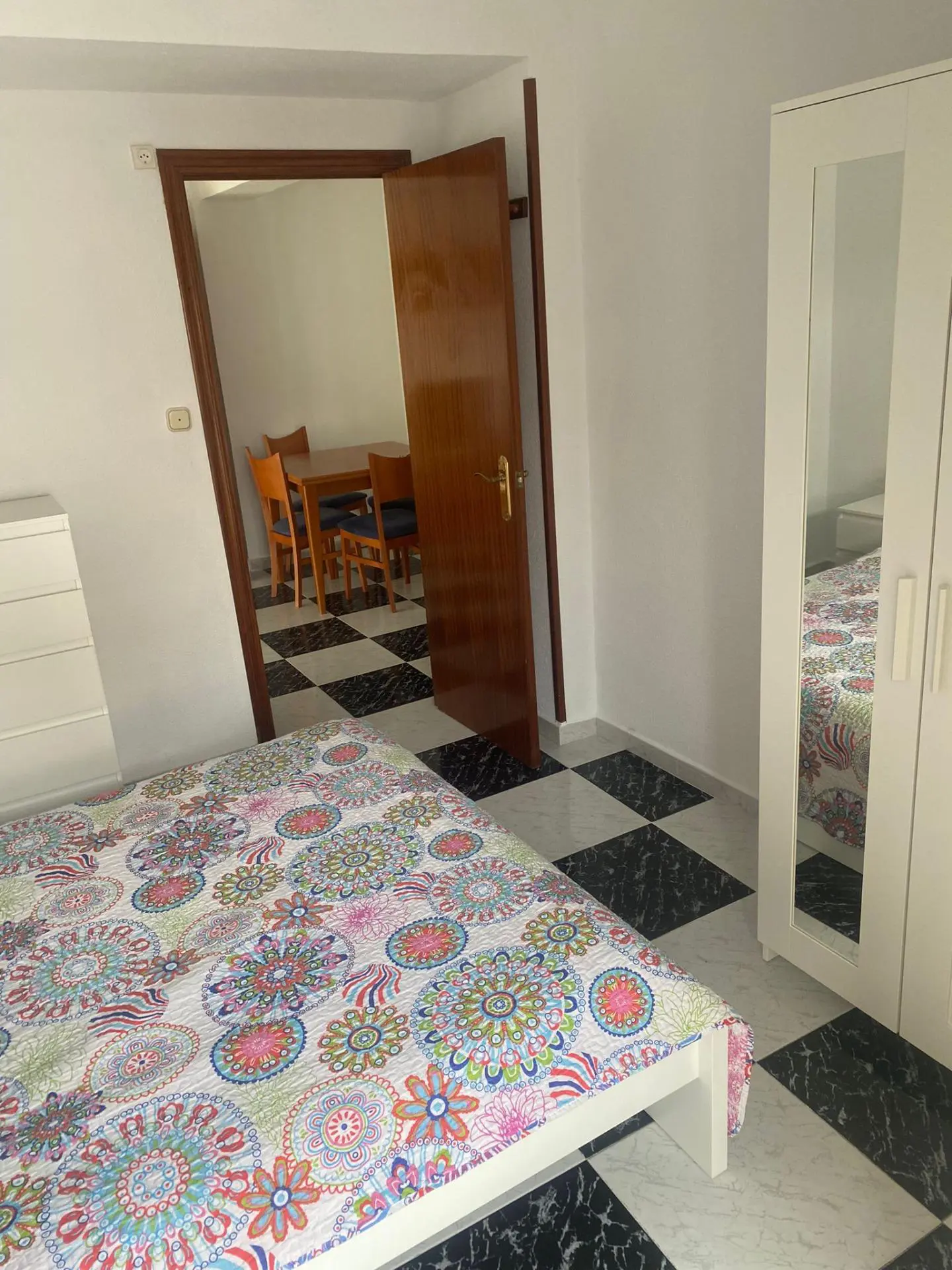 Flat Of 68 M² In Alicante, Spain