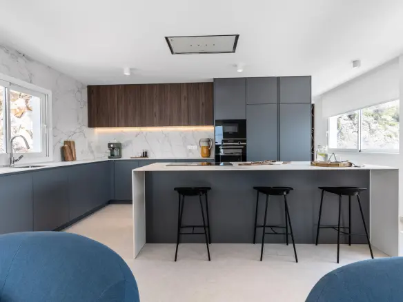 4-bedroom Villa In Altea, Spain (405 M²)