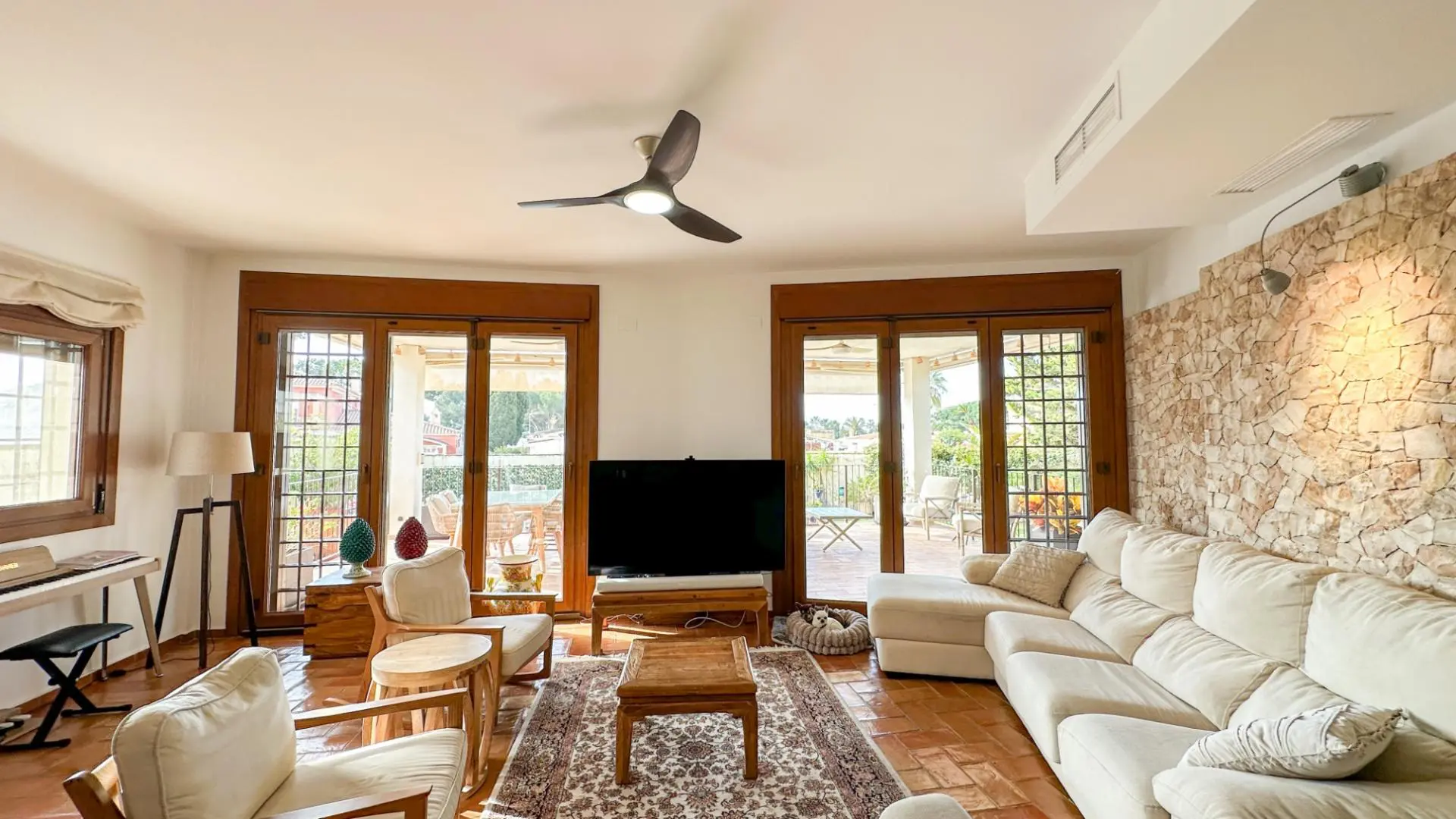 Villa Of 450 M² With Sea View In Orihuela Costa, Spain