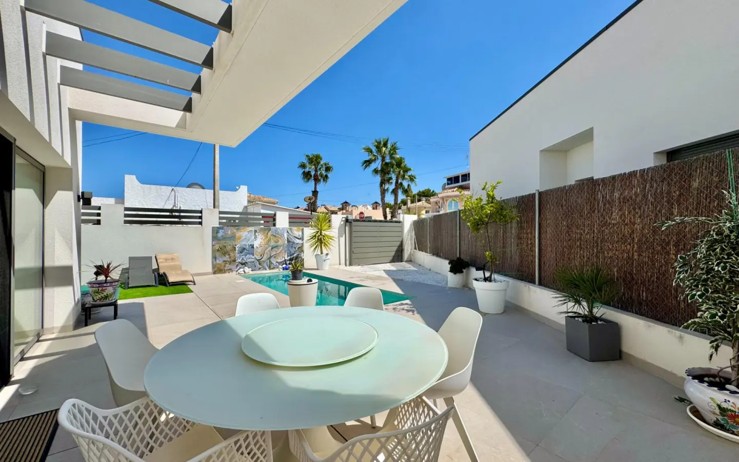 Villa Of 90 M² In San Miguel De Salinas, Spain