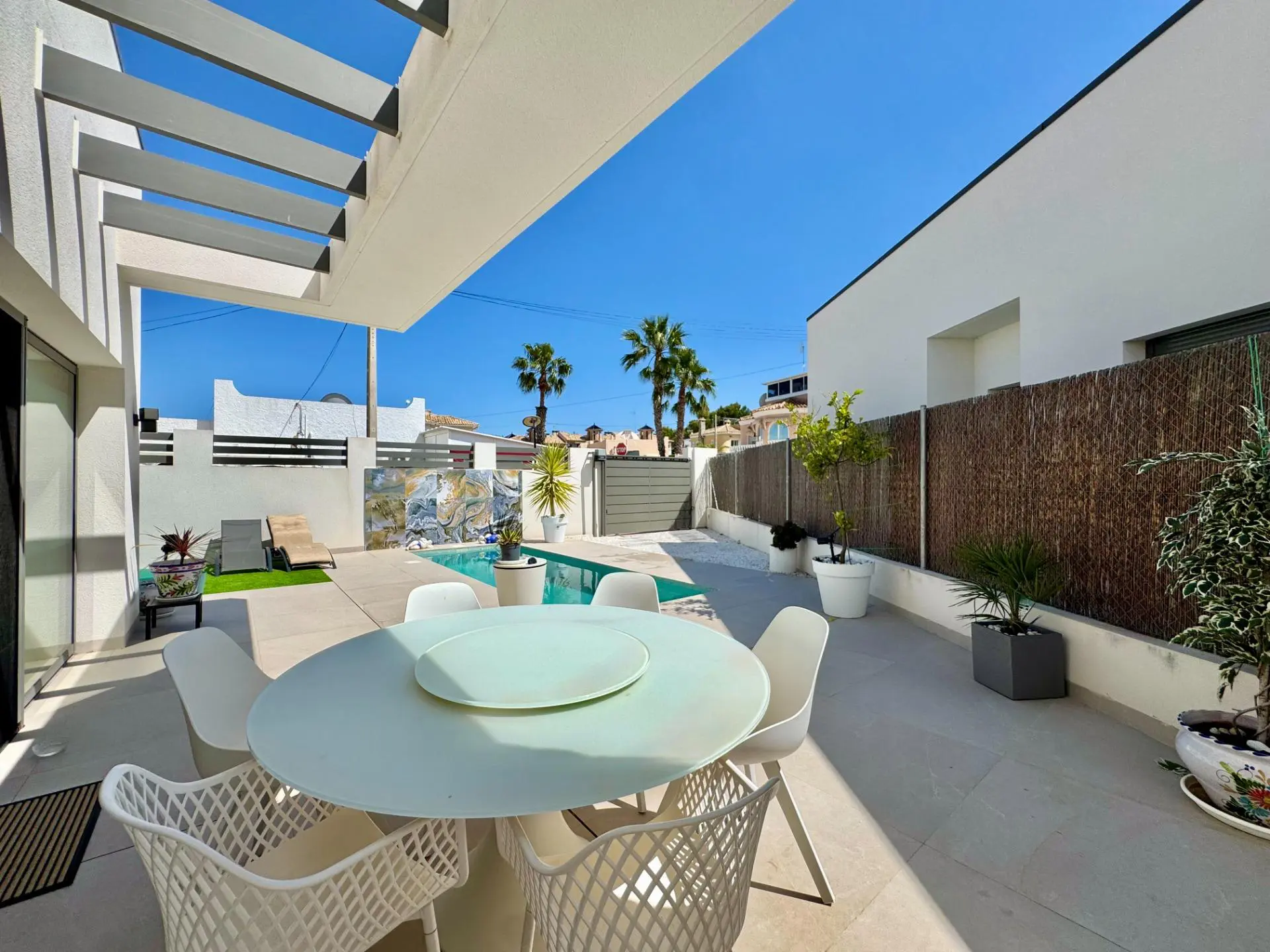 Villa Of 90 M² In San Miguel De Salinas, Spain