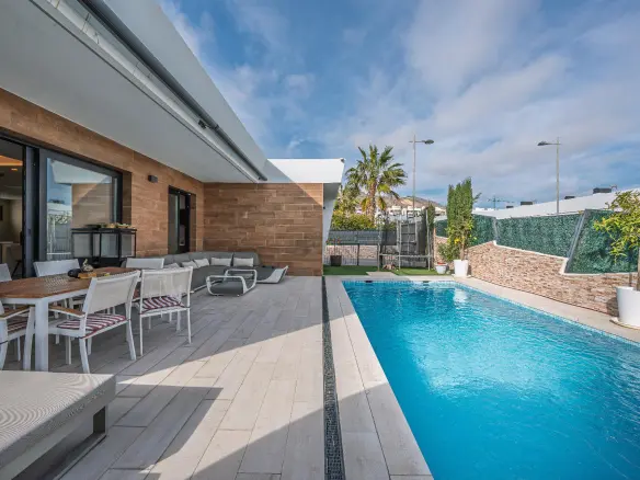 House Of 272 M² In Finestrat, Spain