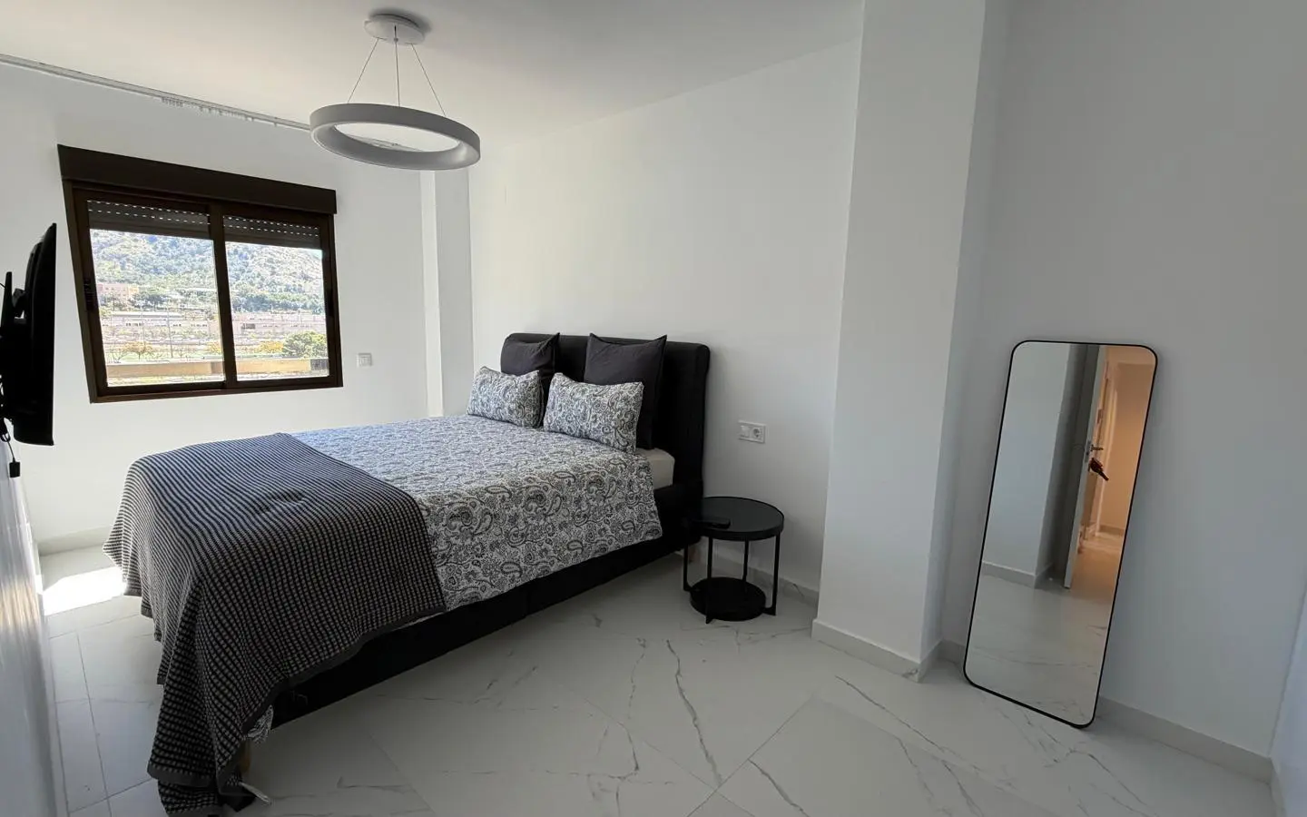 Flat Of 80 M² In Alicante, Spain