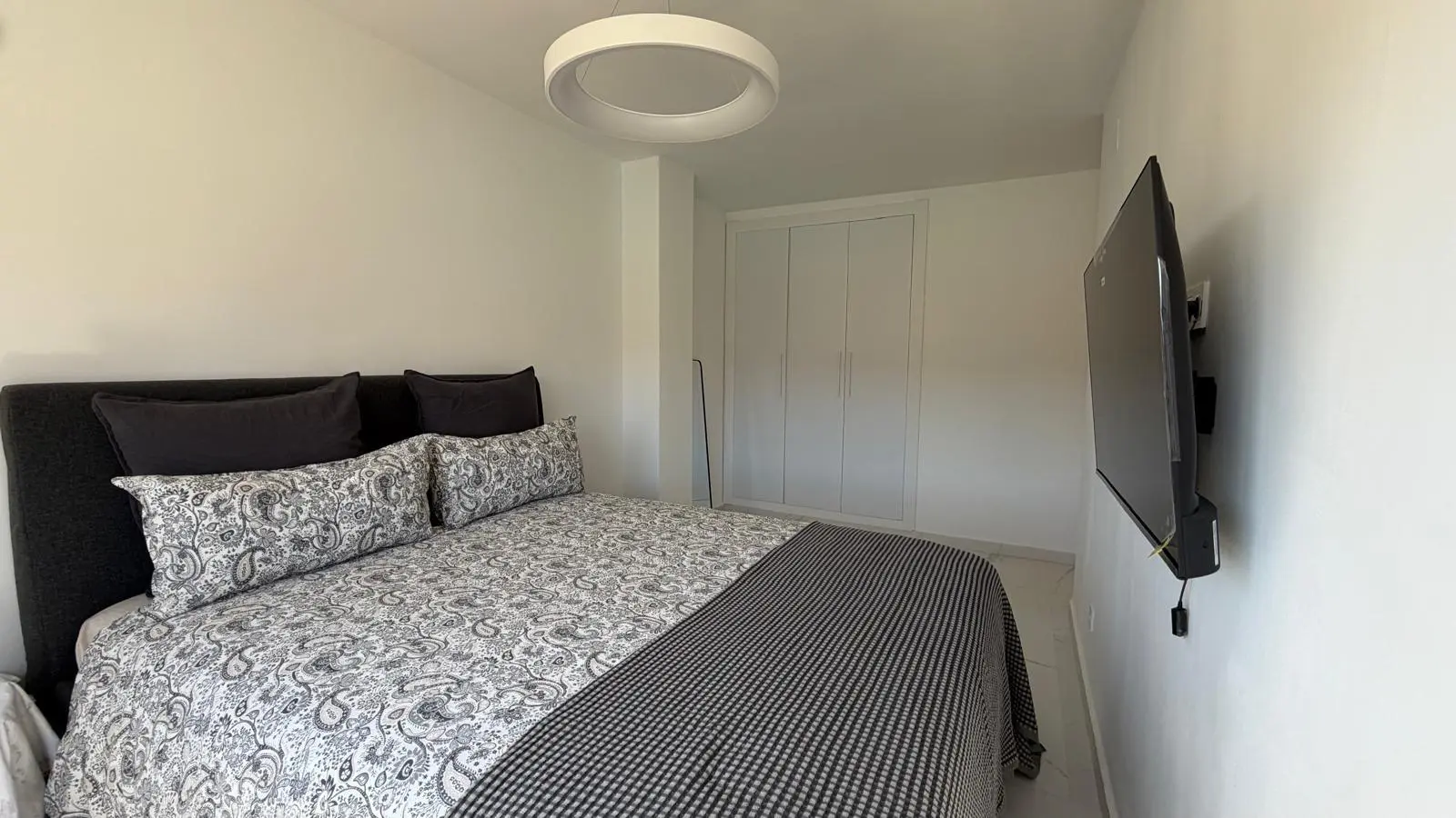Flat Of 80 M² In Alicante, Spain