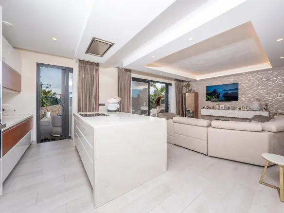 3-bedroom House In Finestrat, Spain (272 M²)