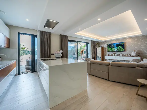 3-bedroom House In Finestrat, Spain (272 M²)