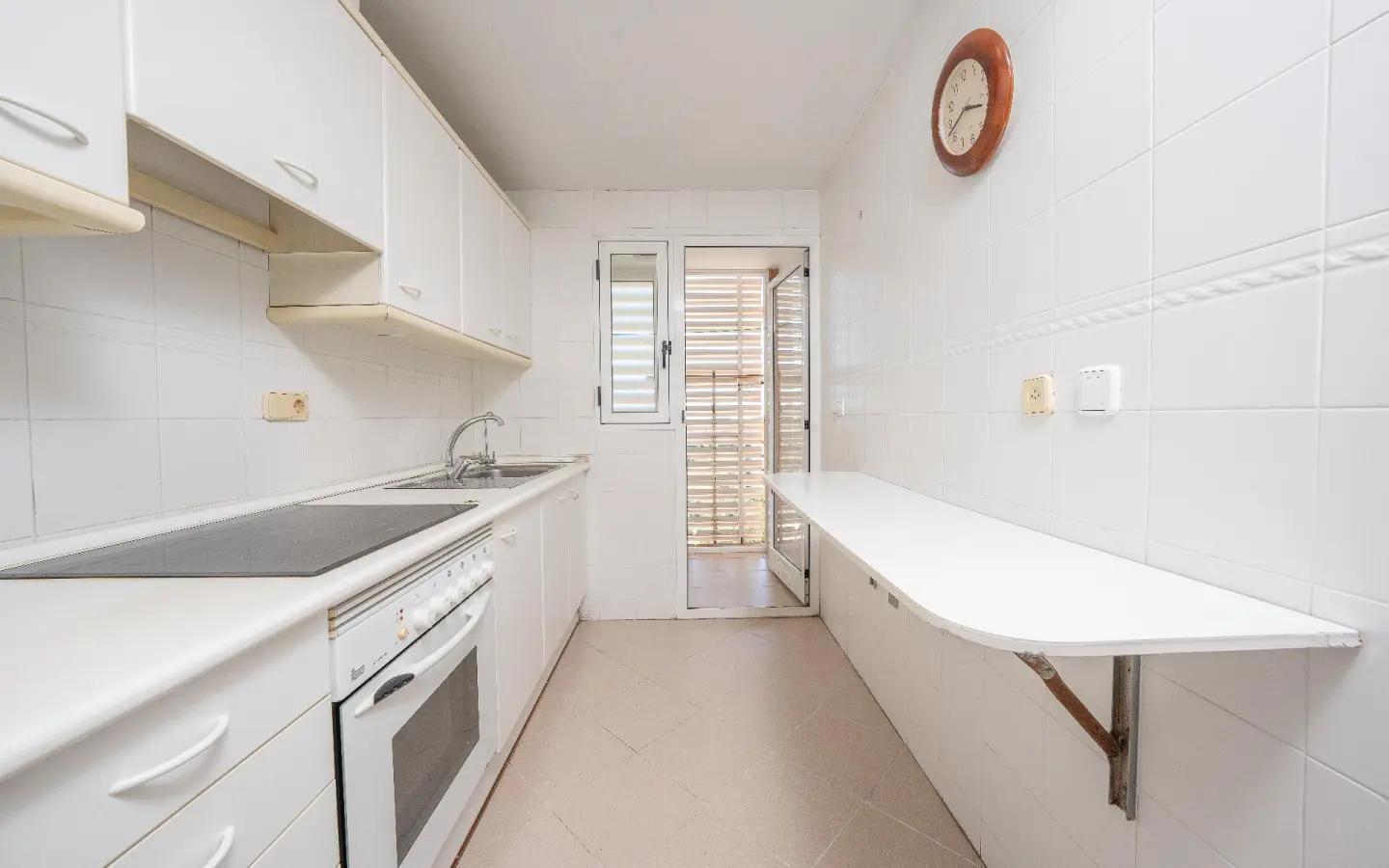 Flat Of 78 M² In Alicante, Spain