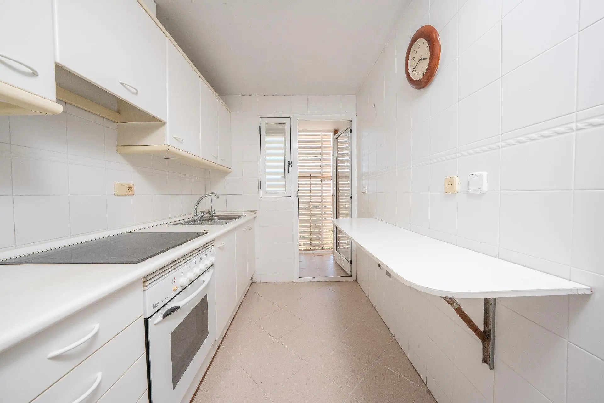 Flat Of 78 M² In Alicante, Spain