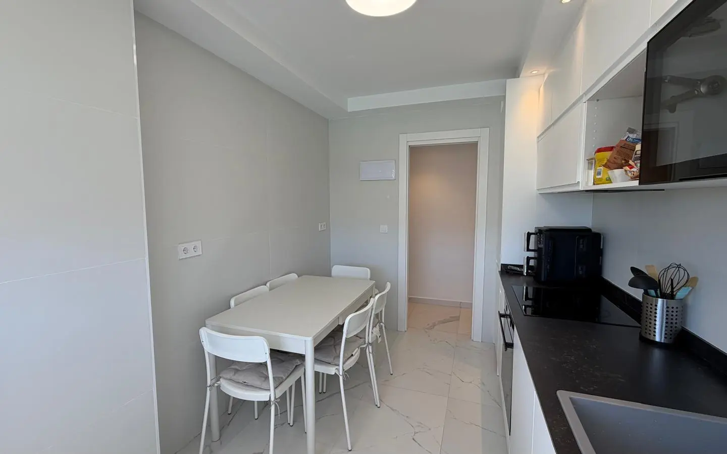 Flat Of 80 M² In Alicante, Spain