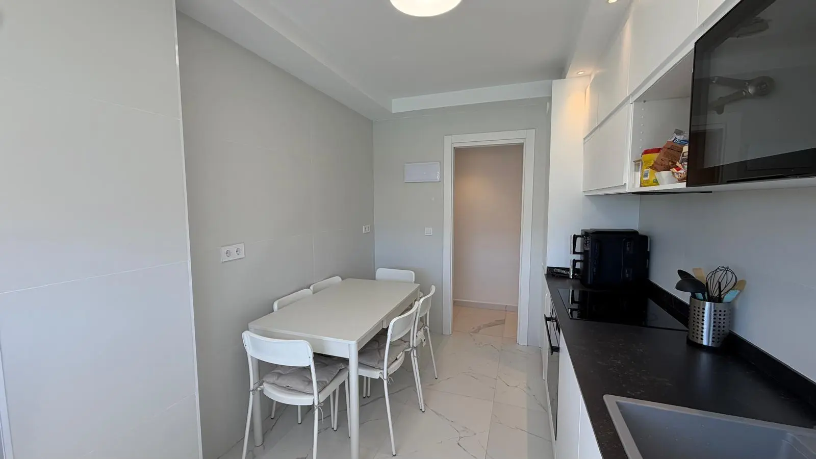 Flat Of 80 M² In Alicante, Spain