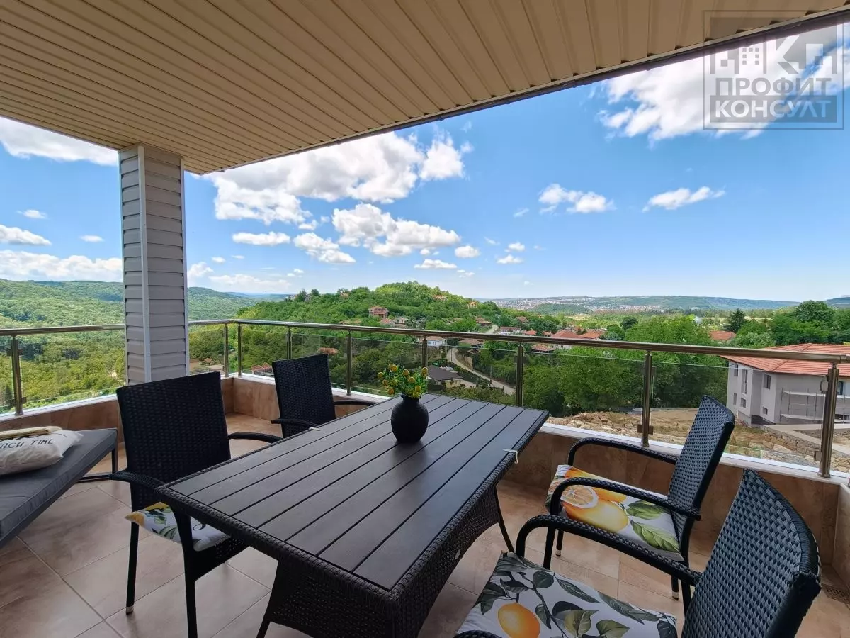 Three-storey House Of 350 M² With Yard In The Village Of Malki Chiflik