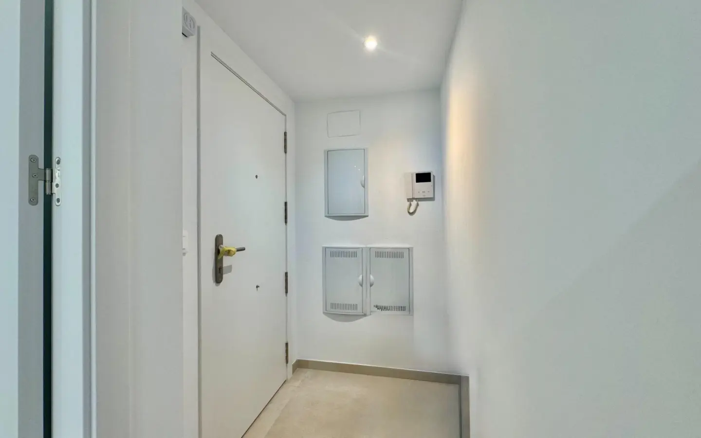 Apartment Of 120 M² In Alicante, Spain