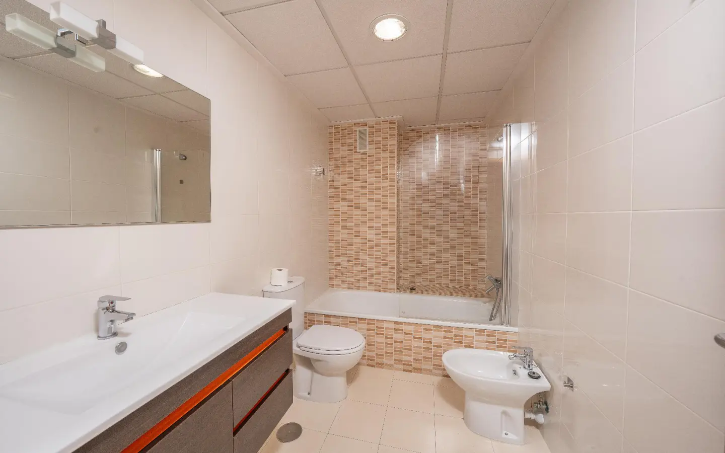 Flat Of 111 M² In Aspe, Spain