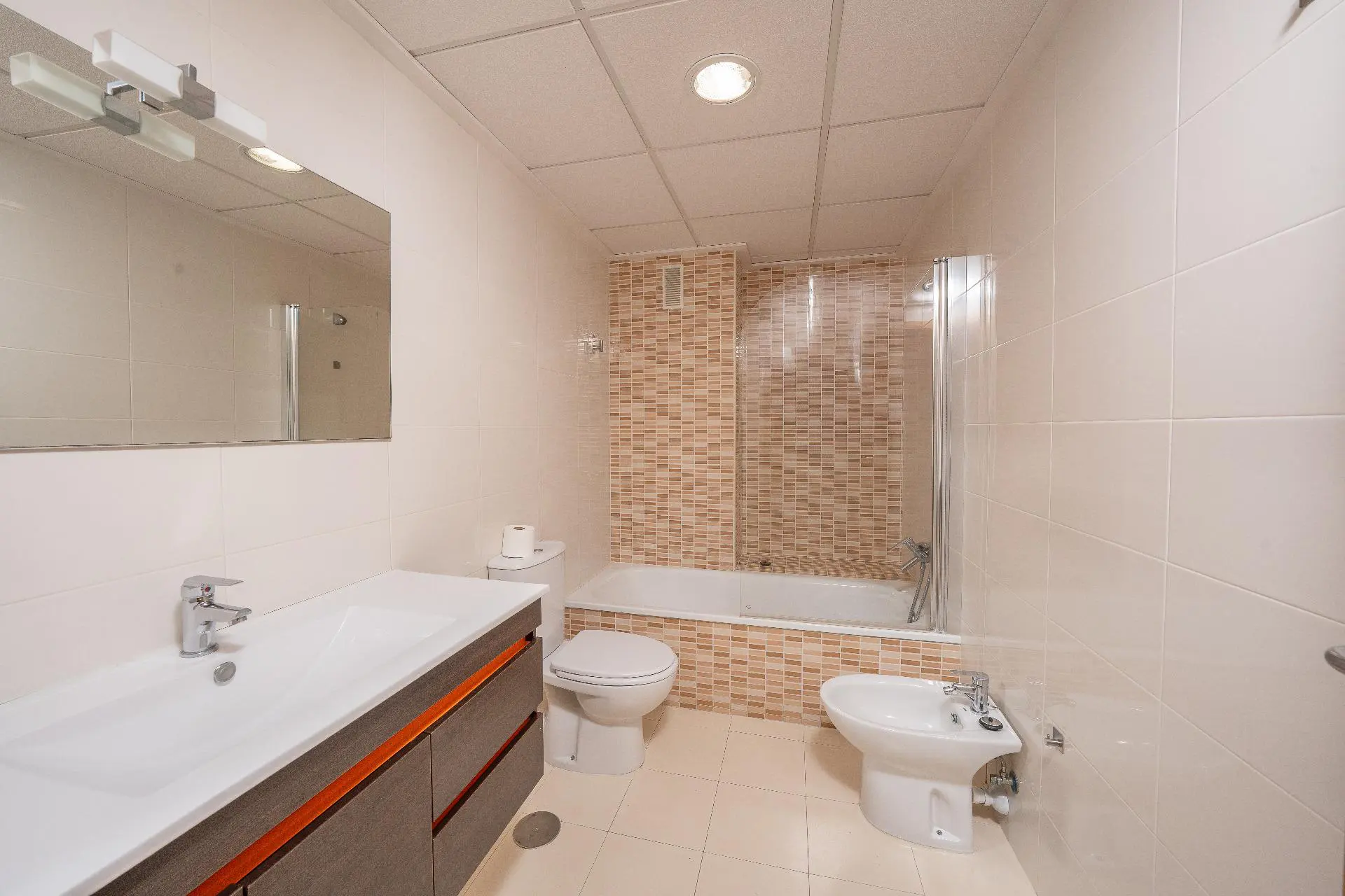 Flat Of 111 M² In Aspe, Spain