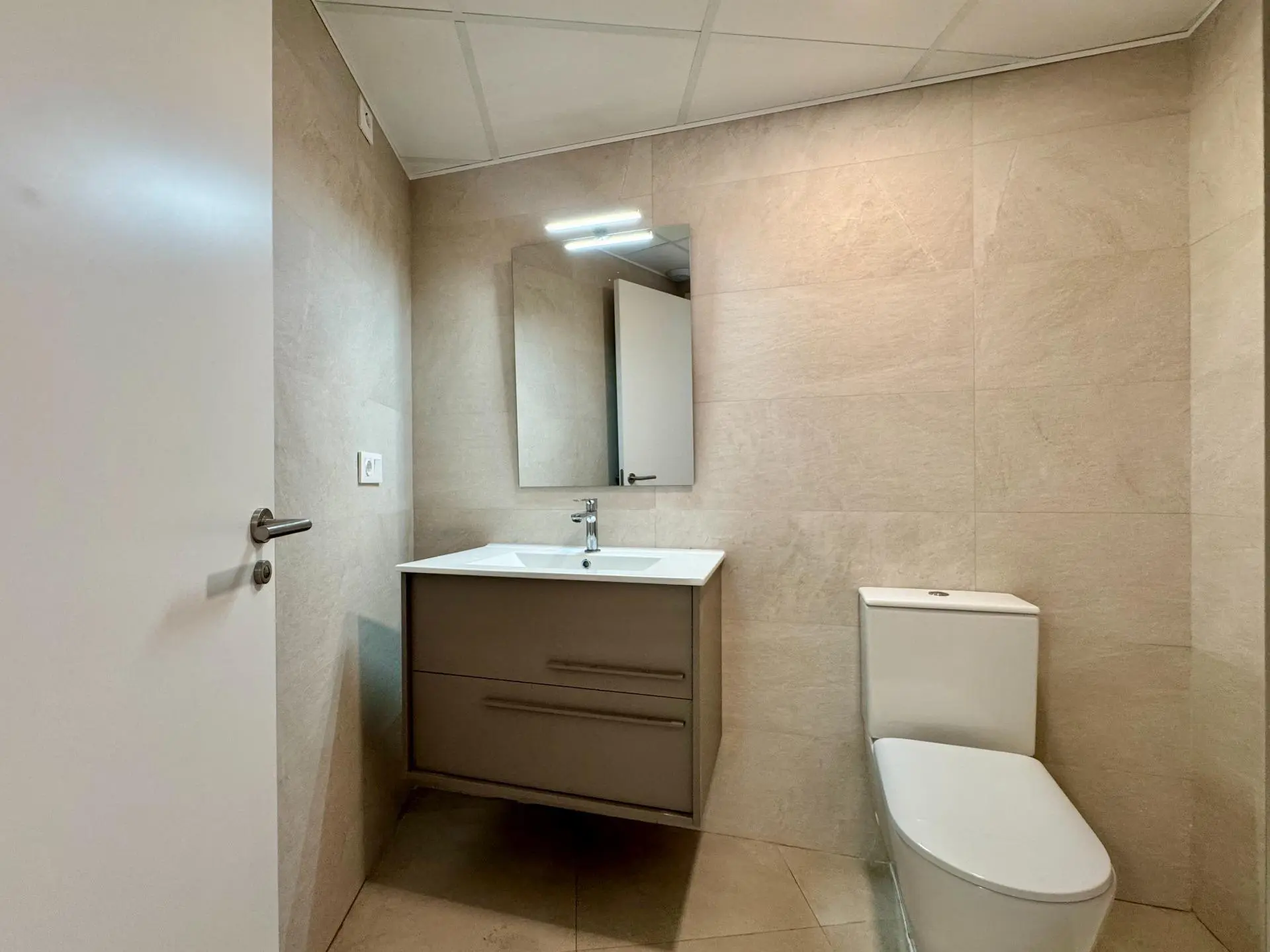 Apartment Of 120 M² In Alicante, Spain