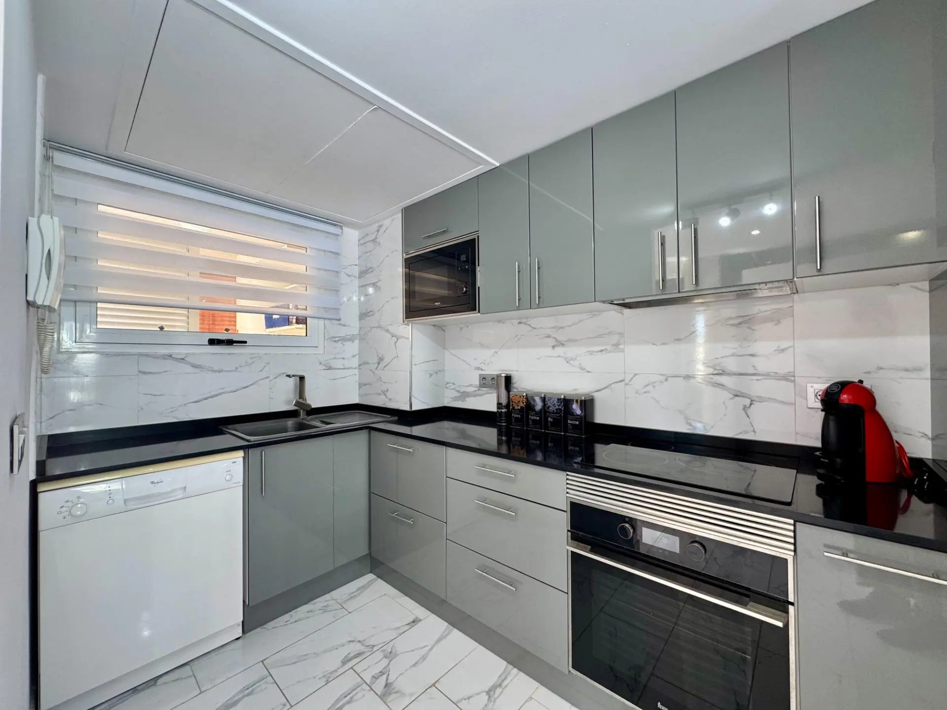 Apartment Of 89 M² With Features In Orihuela Costa, Spain